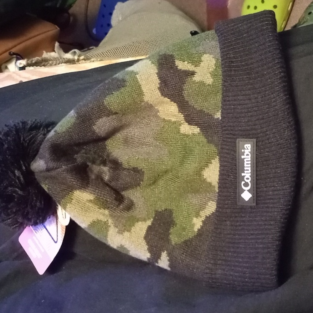 Unisex,Columbia Camo Knit,Pom-Pom Beanie With Omini Heat, NWT,